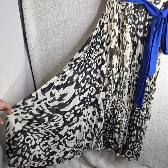 Eliza J Halter Sz8 Animal Leopard BlacknWhite W Blue belt accent maxi Dress Sexy - Picture 12 of 16